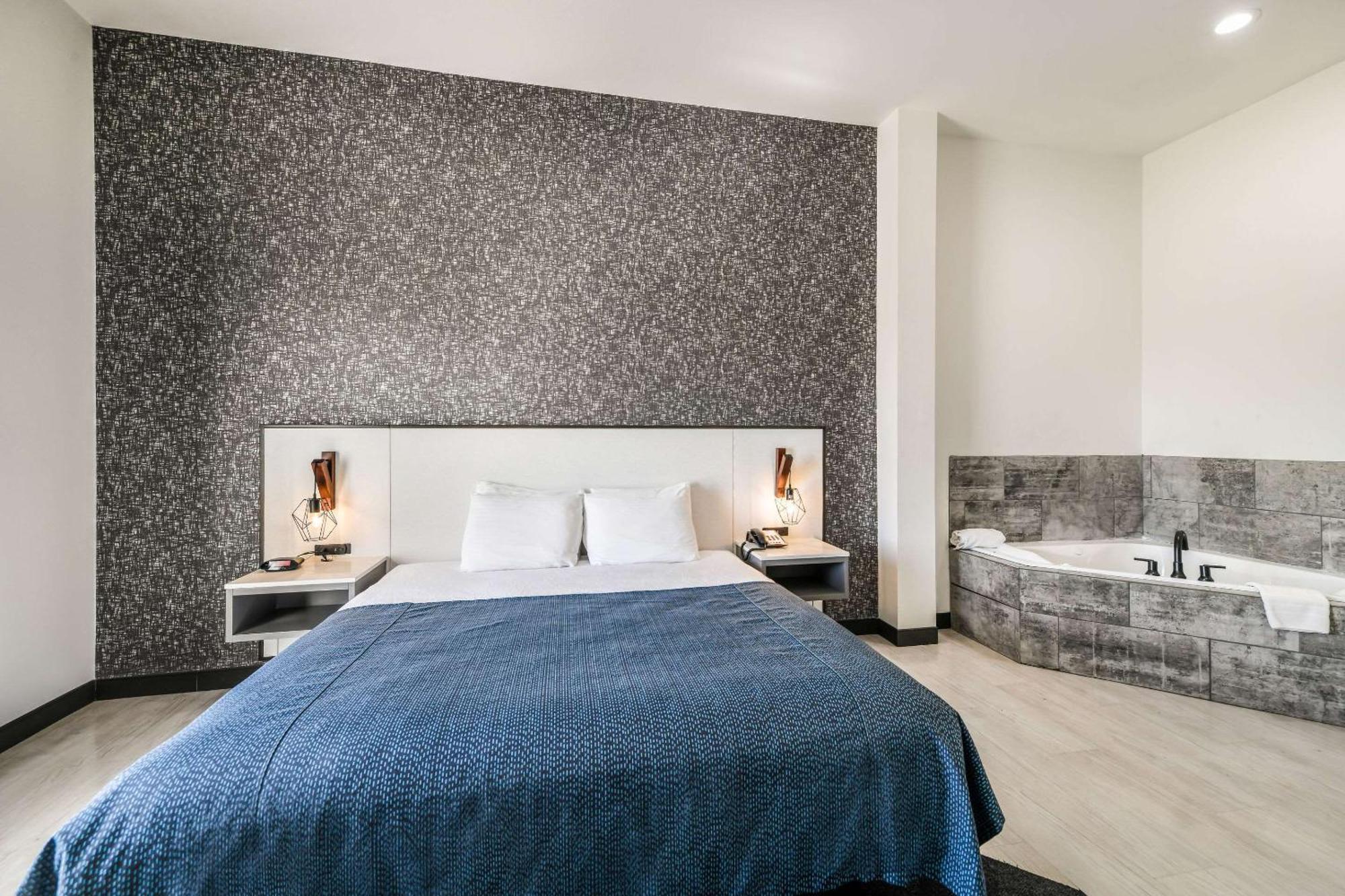 Hy-Lo Hotel, Ascend Hotel Collection Calera Luaran gambar