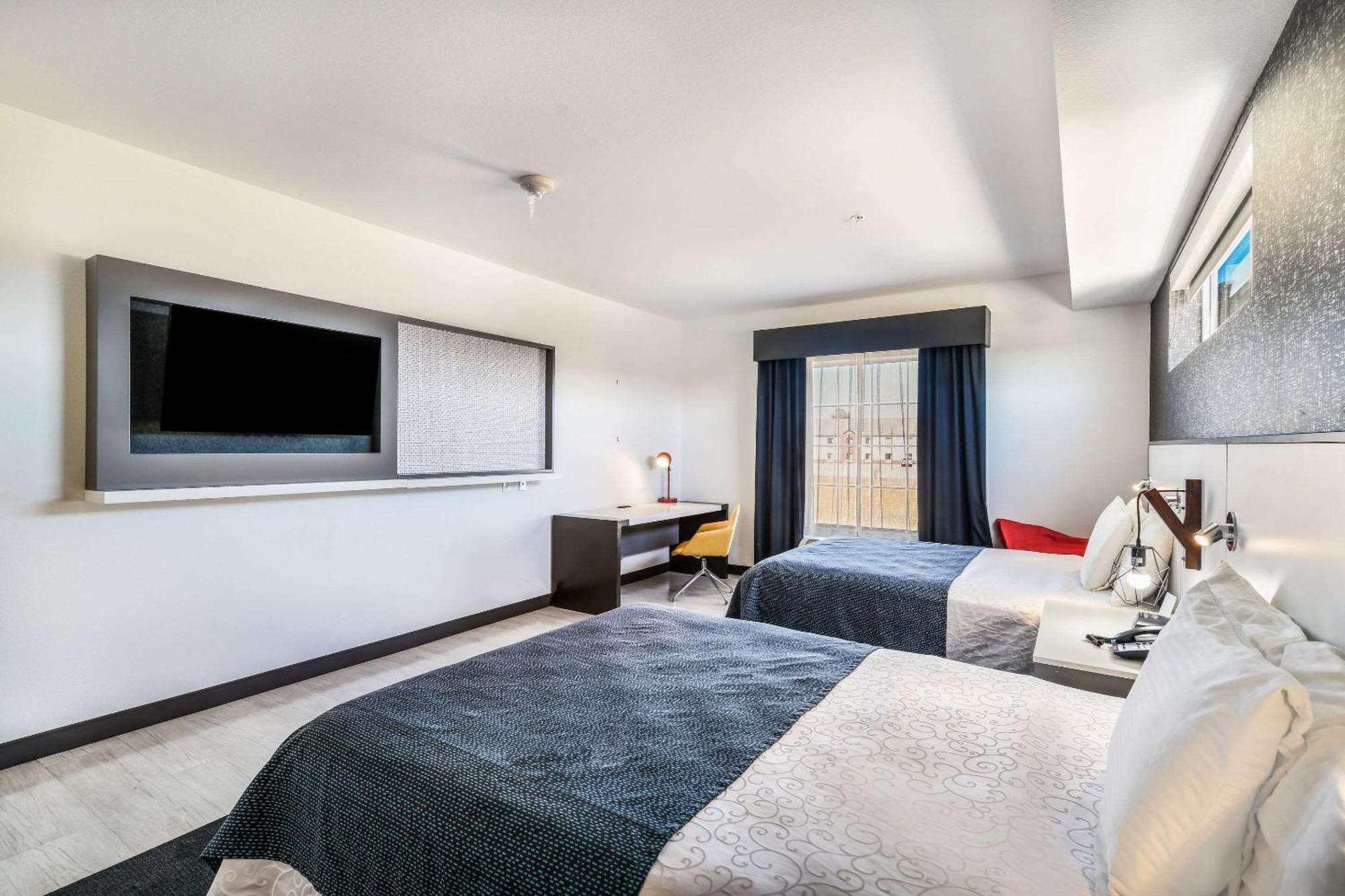 Hy-Lo Hotel, Ascend Hotel Collection Calera Luaran gambar